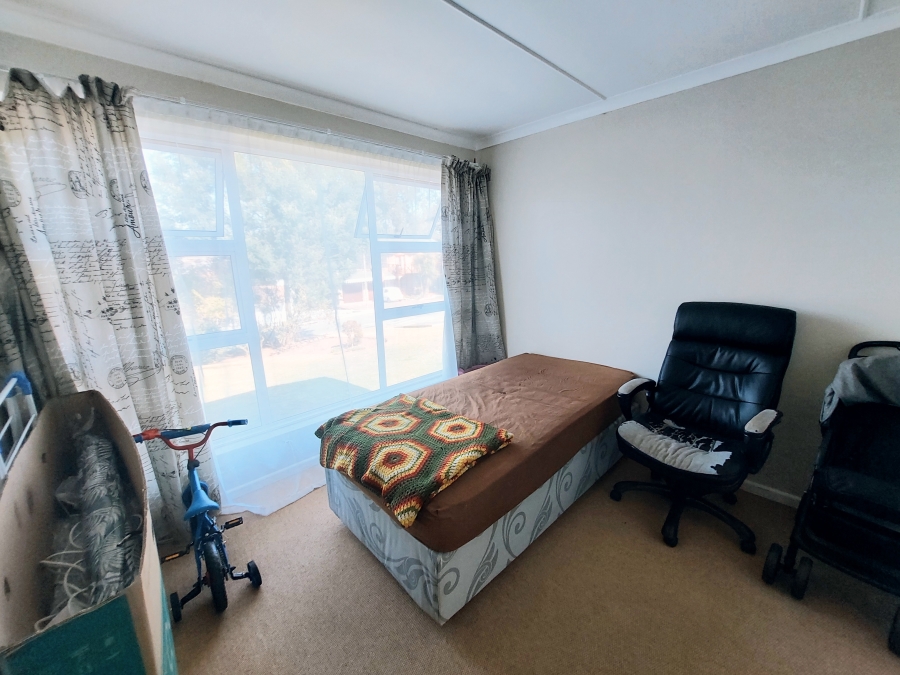 3 Bedroom Property for Sale in Denneoord Western Cape